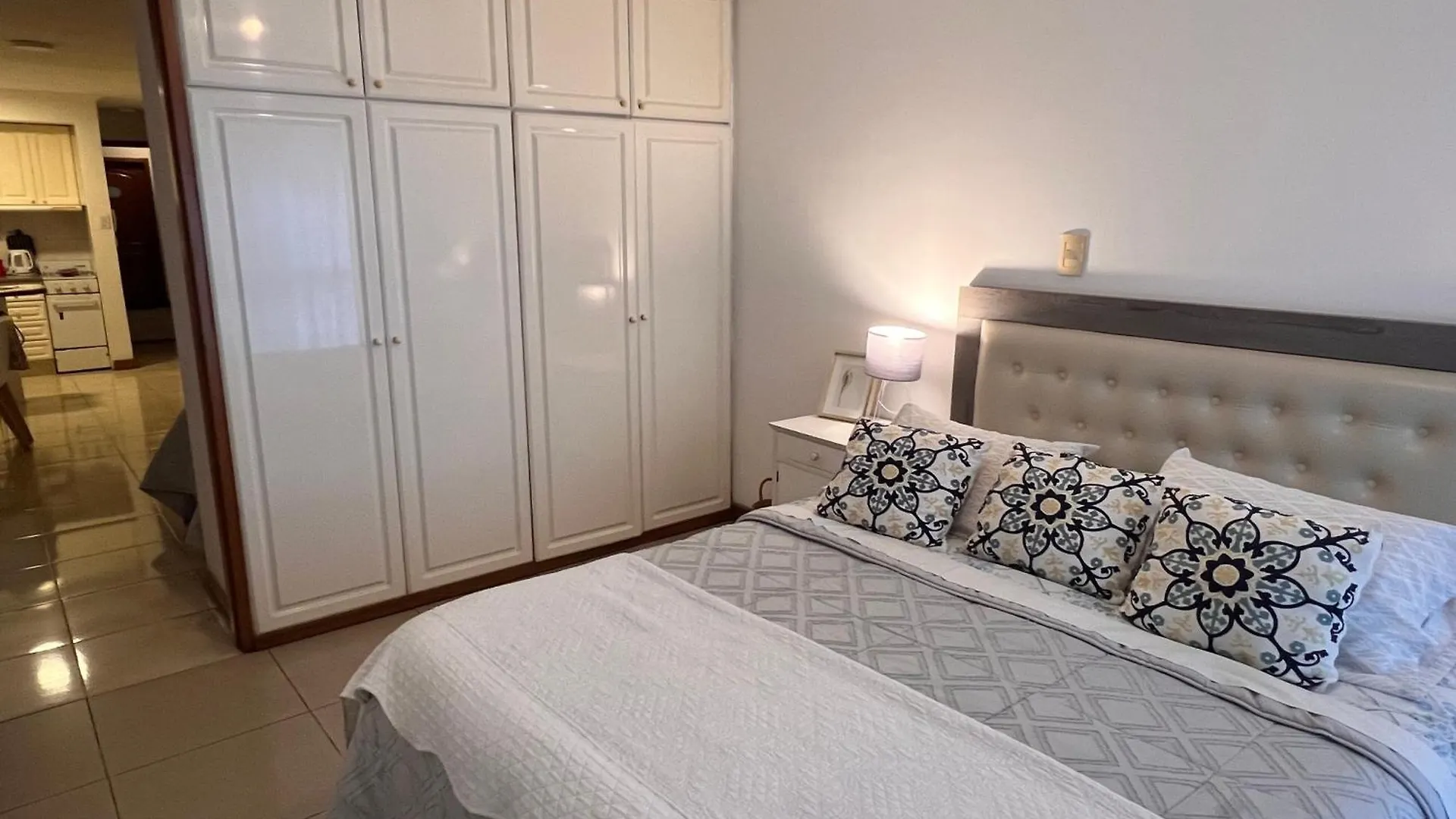 Daire Mendoza Suites 10 -Parking Disponible- Arjantin